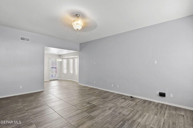 Building Photo - 947 Follifoot Pl