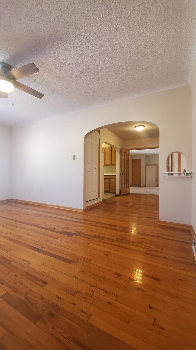 Foto del edificio - 3209 Dalewood Ave SE