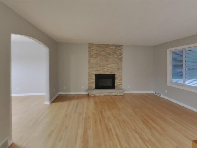 Building Photo - 6421 Limerick Dr