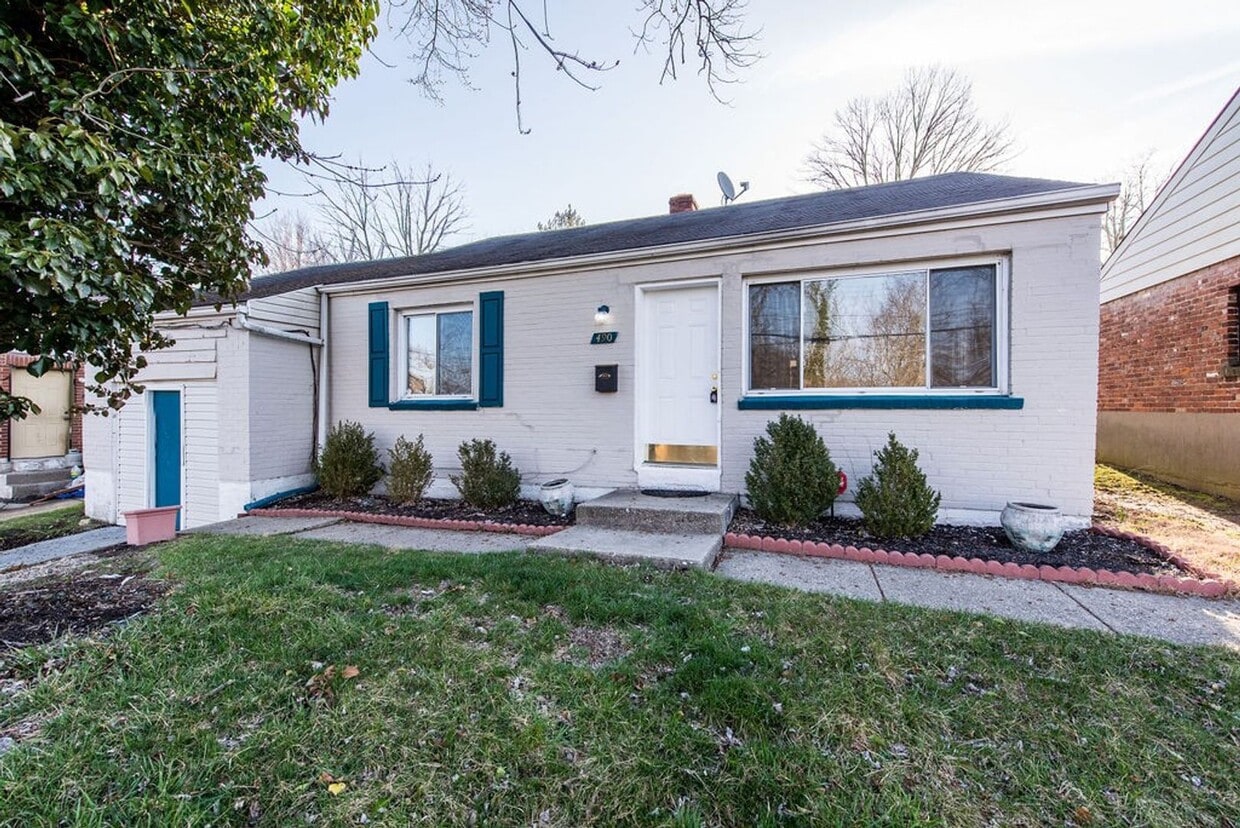Primary Photo - PRICE HILL-NICE 3 BEDROOM 1 BATH RANCH with