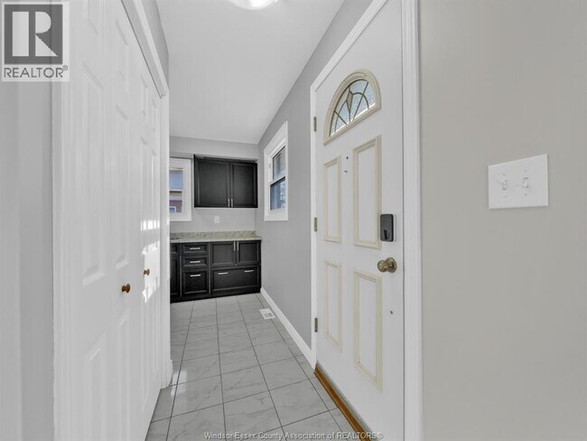 Photo du bâtiment - 1270 Laurendeau Ave