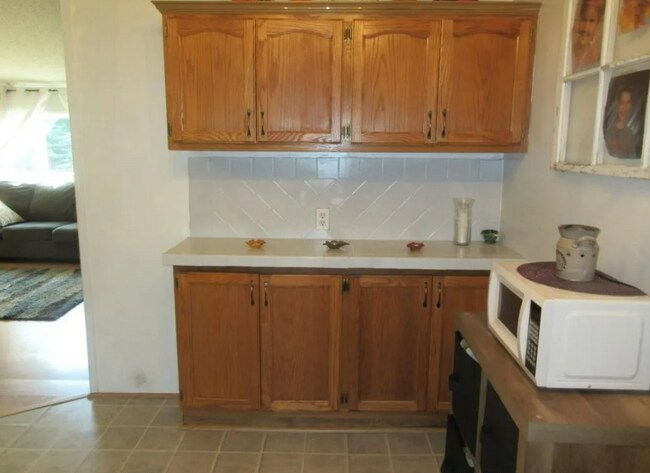 Foto del edificio - 830 N Walnut St