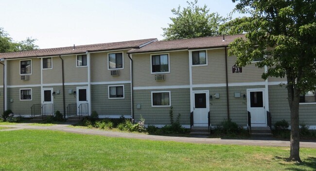 Building Photo - 360 1/2 Tokeneke Road-#360
