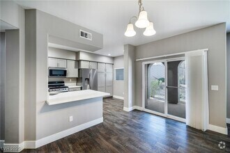 Building Photo - 11890 Tevare Ln