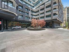 Photo du bâtiment - 120 Broadway Ave