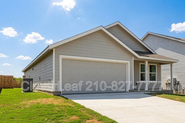 Foto del edificio - 528 Wolf Crest Blvd