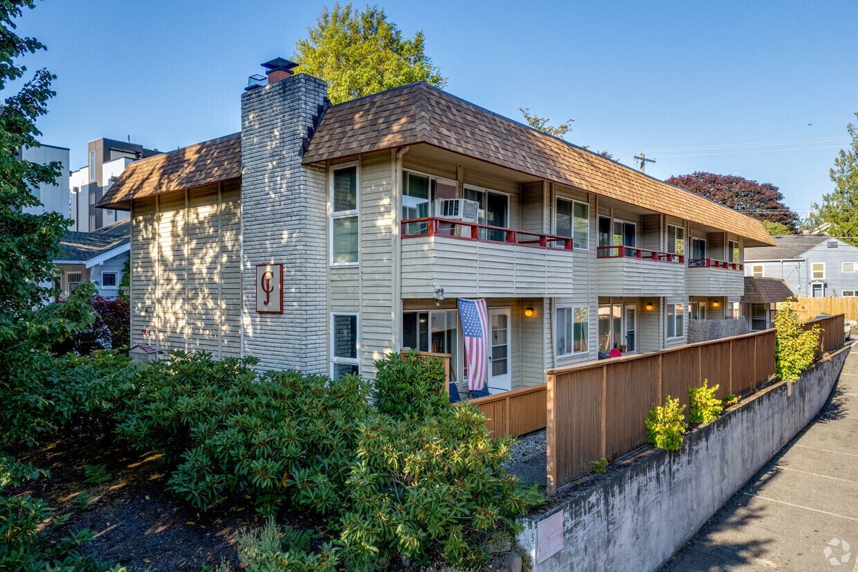 Exterior - 5624 California Ave SW