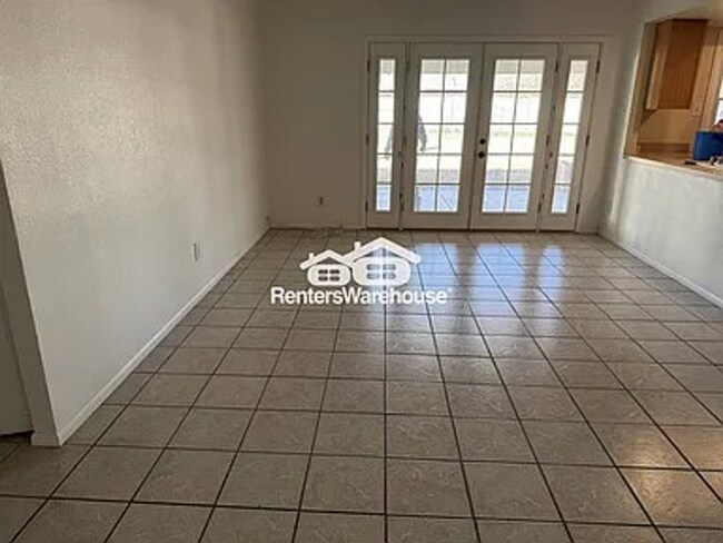 Foto del edificio - 5722 W Tierra Buena Ln