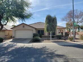 Building Photo - 12917 W Wilshire Dr