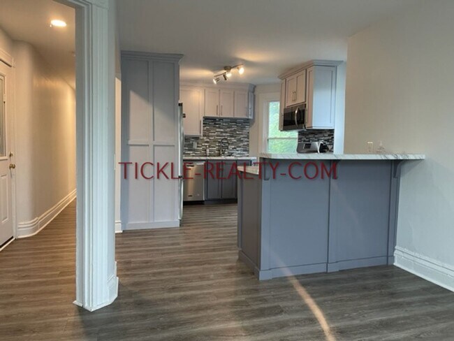 Foto del edificio - 784 University