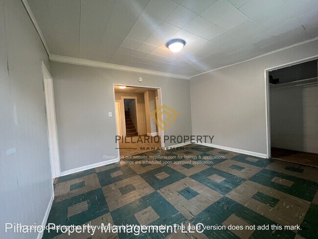 Foto del edificio - 4 br, 1 bath House - 107 E Garfield St