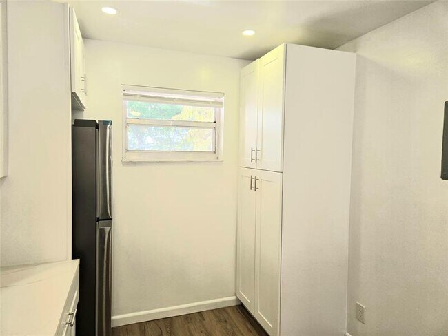 Foto del edificio - 1100 NW 87th Ave