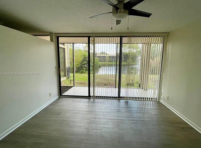 Foto del edificio - 2941 SW 87th Ave