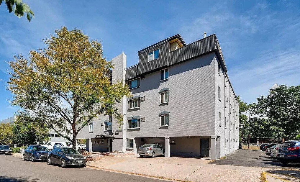 336 N Grant St Unit 204, Denver, CO 80203 Room for Rent in Denver, CO