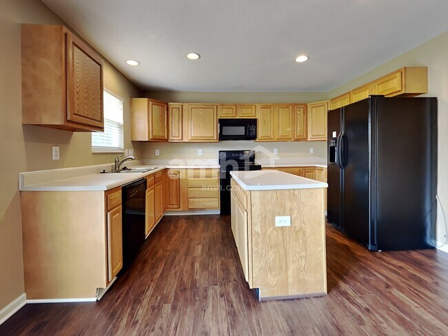 Building Photo - 4230 Mallard Dr