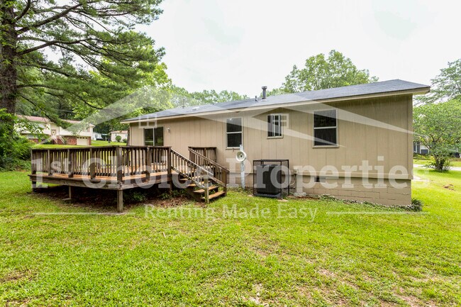 Building Photo - 4701 Circle Ln