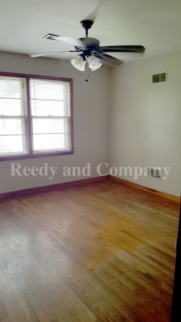 Foto del edificio - Elegance at its Finest