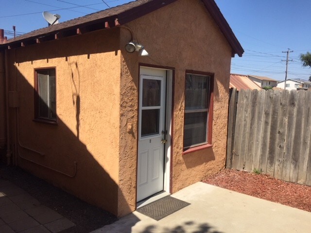 Photo - 705 E Orange St