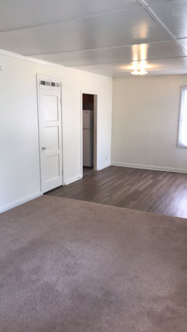 Foto del edificio - 3 BDRM Available August 2026;  Monthly ren...