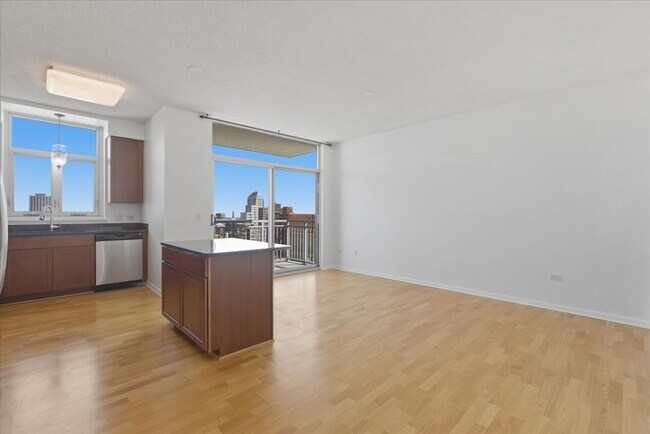Foto del edificio - 1134 W Granville Ave