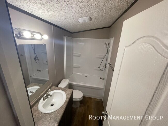 Building Photo - Home Available to Lease - Apply Today!