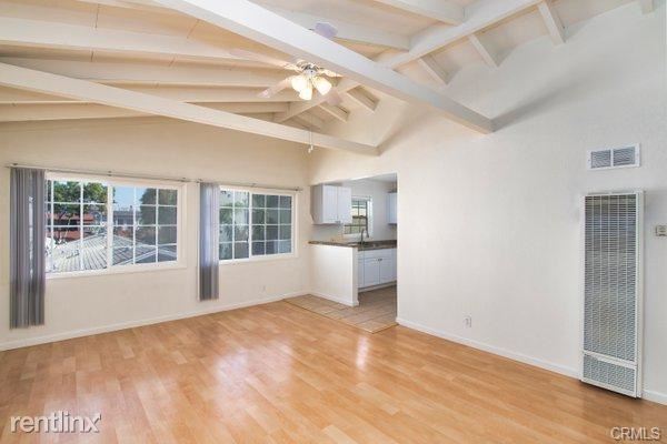 Foto del edificio - 2 br, 2 bath House - 306 E Balboa Blvd Apt 3