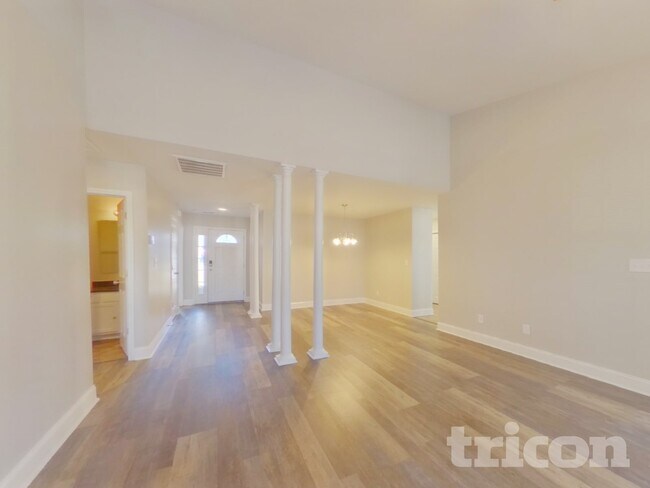 Building Photo - 2363 Wexford Way