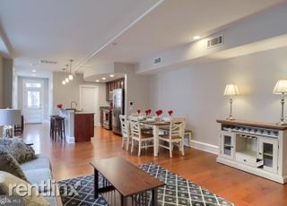 Foto del edificio - 2 br, 2.5 bath House - 145 E King St Ste 300