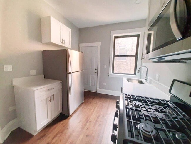 Foto del edificio - 1008 W Dakin