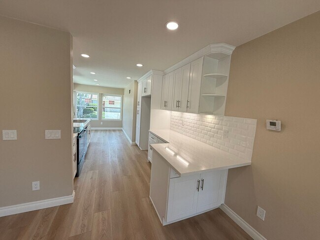 Building Photo - Updated Del Mar model home in Leisure Village