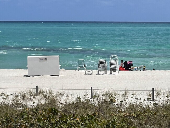 Foto del edificio - 5701 Collins Ave
