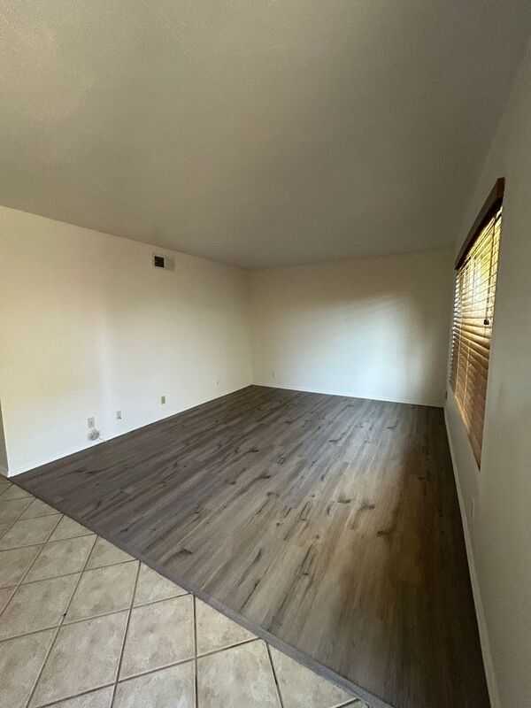 Foto del edificio - 10546 Kerrigan Ct
