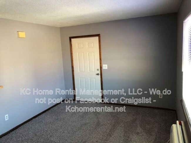 Foto del edificio - 551 N Somerset Terrace