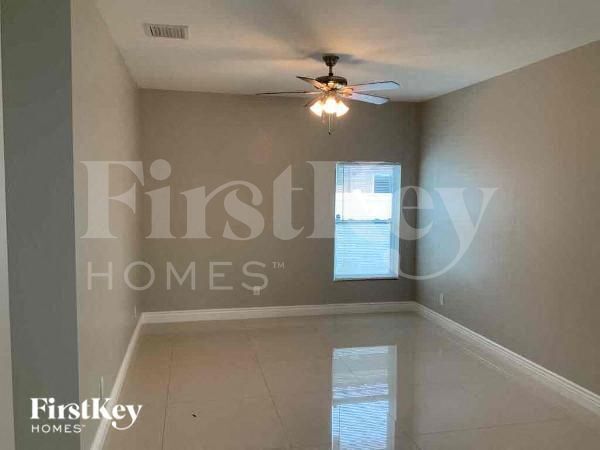 Foto del edificio - 2835 NW 14th St