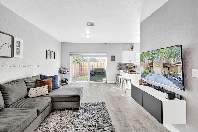 Building Photo - 8518 SW 214th Ln