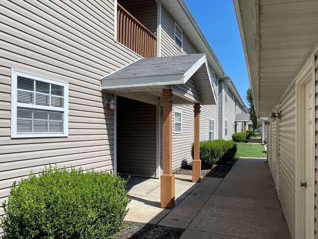 Building Photo - BR 140 Knowledge Ave. A