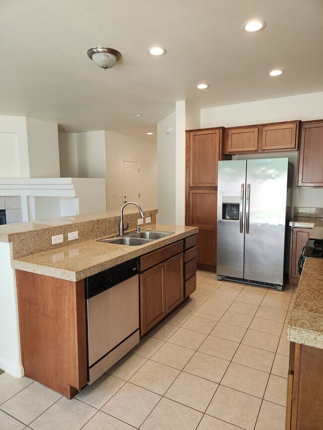 Building Photo - Lovely 3 bedrooms, 2 bathrooms located in ...