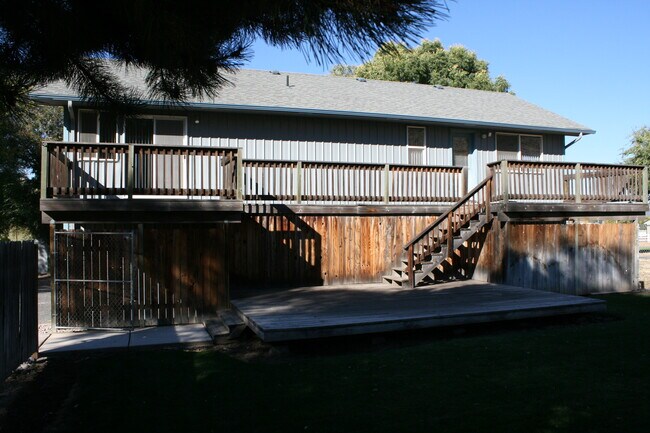 Building Photo - 9377 Tingley Ln
