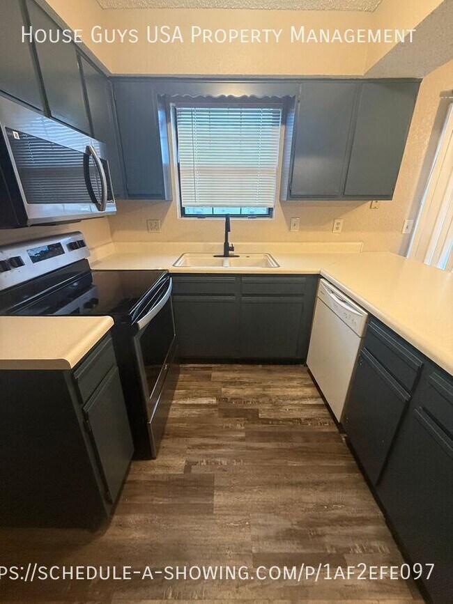 Foto del edificio - 710 SW 37 St