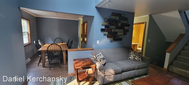 Foto del edificio - 2 br, 2.5 bath House - 5032 W Oakridge Cir...