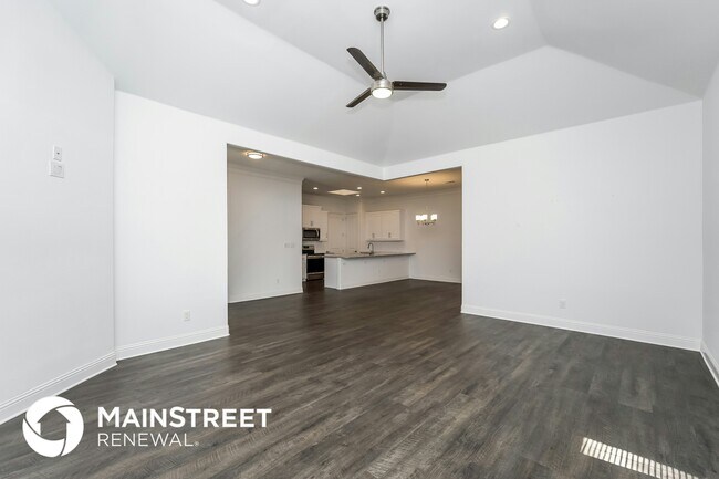 Foto del edificio - 8811 Creek Run Rd