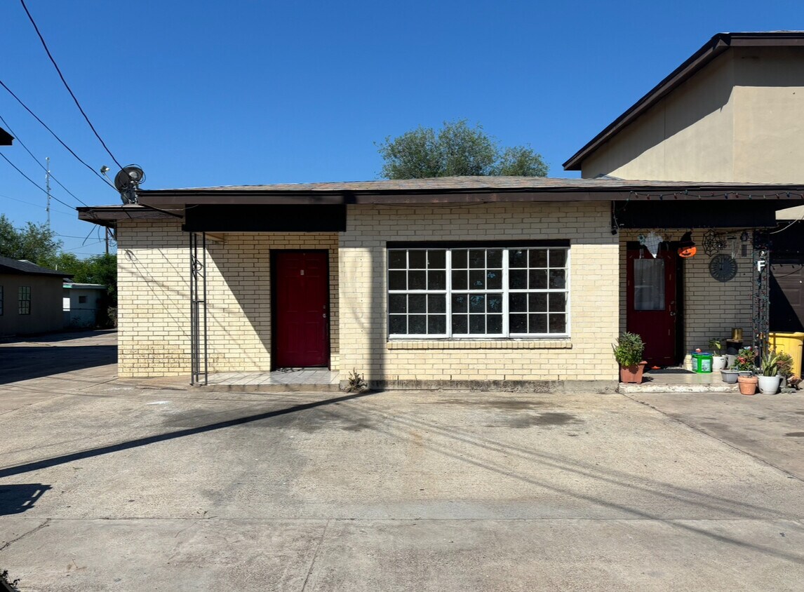 Primary Photo - 3404 Santa Cleotilde Ave