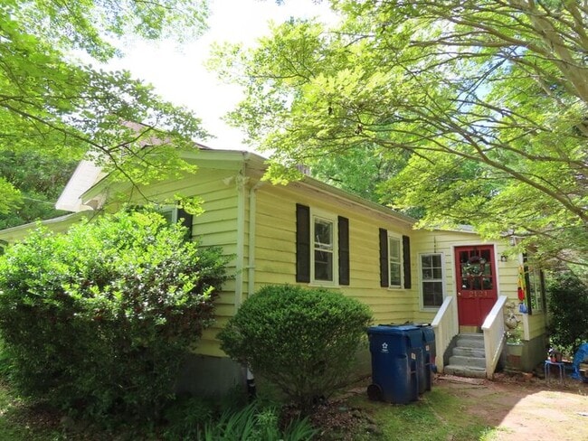 Building Photo - 2121 Simonton Bridge Rd
