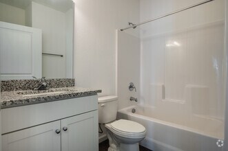 1BR, 1BA - Waters Edge