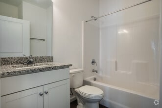 1BR, 1BA - Waters Edge