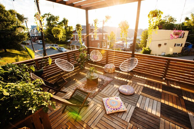20 x 24 Teak Roof Deck with Coverered Pergola - 803 54th St