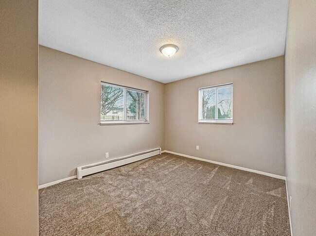 Foto del edificio - 2424 36th St SW