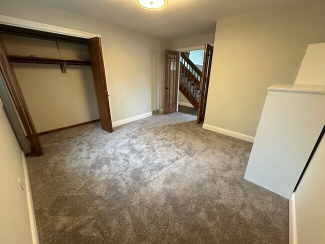 Foto del edificio - 1009 Stanford Dr