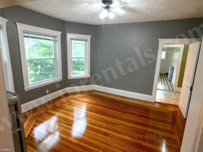 Building Photo - 10 Weymouth Ave