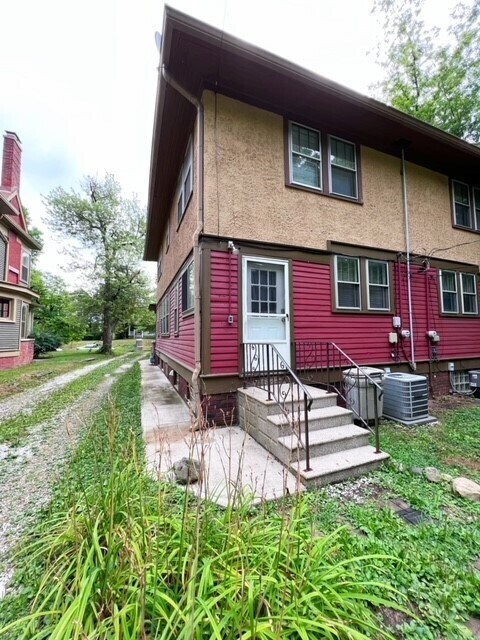 Building Photo - 56 N IRVINGTON AVENUE